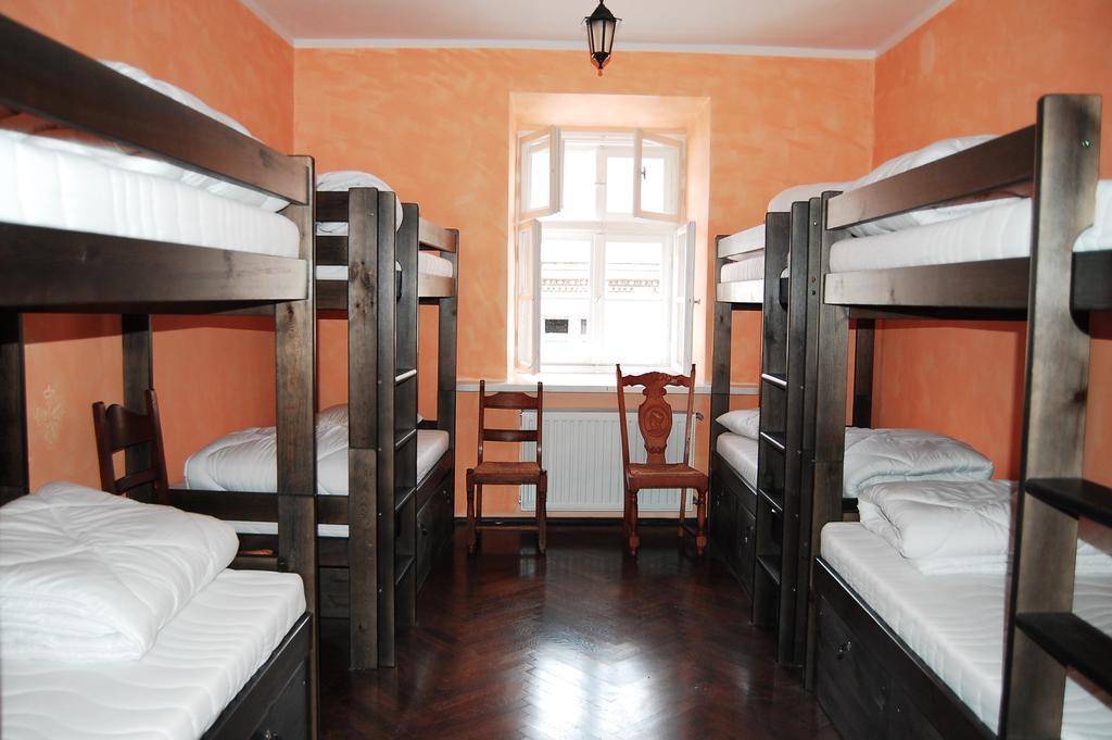 The Little Havana Party Hostel Krakow Room photo